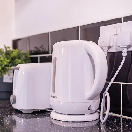 Appartement Spacious With Parking - 10 Mins To Centre