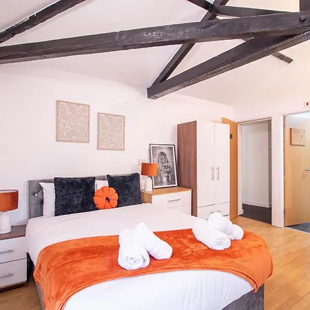 Appartement Spacious With Parking - 10 Mins To Centre