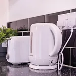 Apartament Spacious With Parking - 10 Mins To Centre