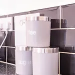 Spacious With Parking - 10 Mins To Centre Apartament *