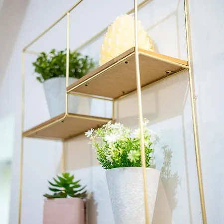 Spacious With Parking - 10 Mins To Centre Apartment Leeds (West Yorkshire)