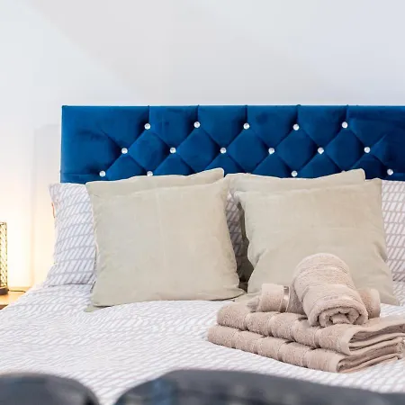 Spacious With Parking - 10 Mins To Centre Leeds (West Yorkshire)