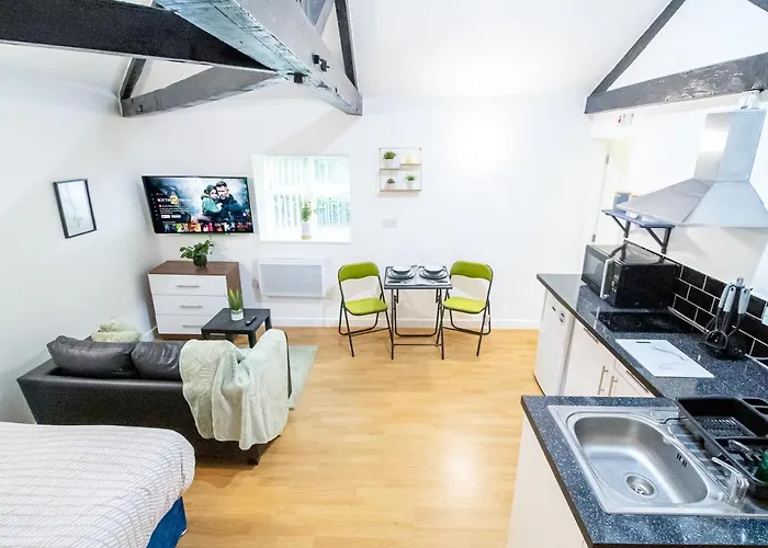 Spacious With Parking - 10 Mins To Centre Apartamento *